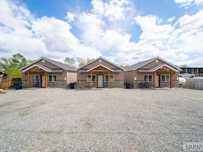 315 Riverfront Dr