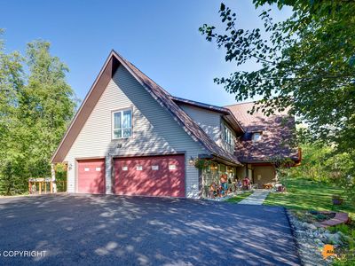 3868 N Forestwood Dr