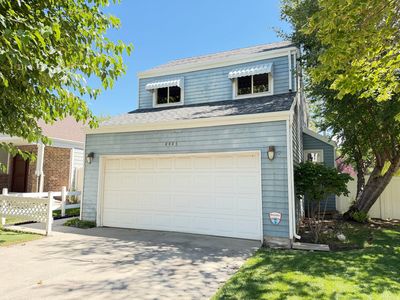 4445 S Roxborough Ct