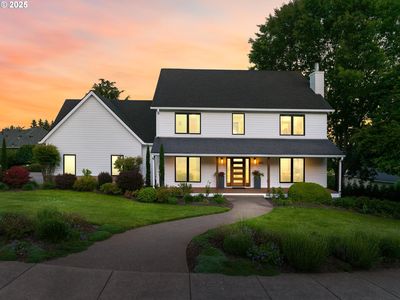 825 SW View Crest Dr