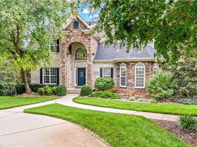 2549 Innisfail Ln