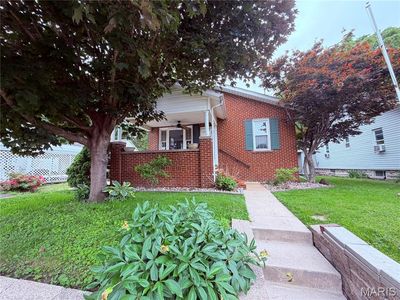 100 W 3rd St