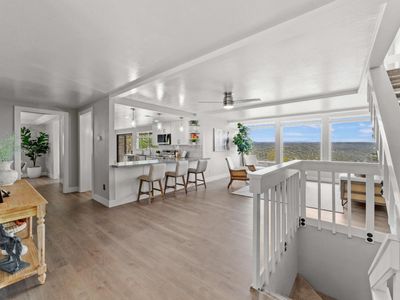 6825-6827 Monitor Ct