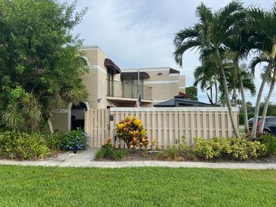 4005 VILLAGE Drive #A