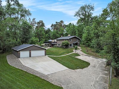 20313 White Pine Blvd