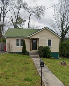 401 College Ave E