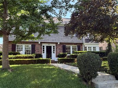 443 W 66th Ter