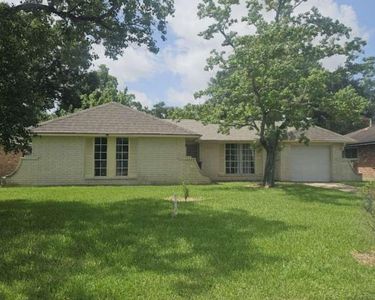 7623 Kellwood Dr
