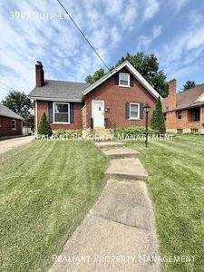 3947 Ruth Ln