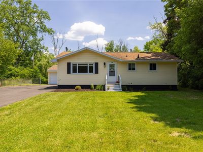 54 Vollmer Pkwy