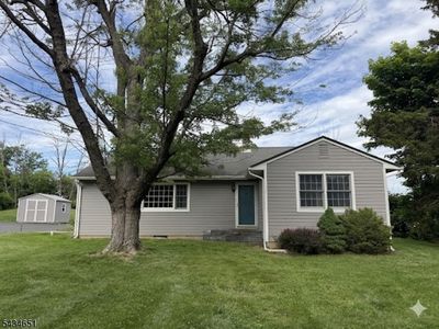 12 Lake Dr