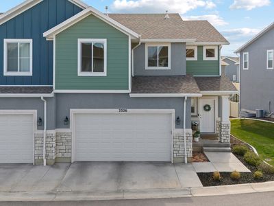 3326 E Caledonia Ave