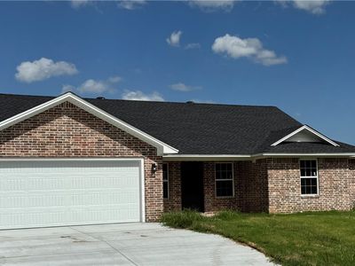 100 Meadow Dr