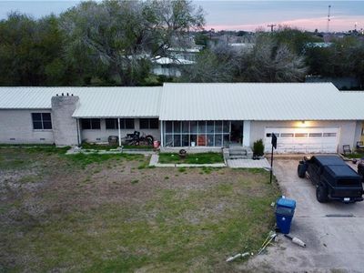 714 Gonzalez Rd #1/2