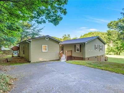 409 Ellis Road