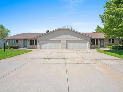 350 Sharla St