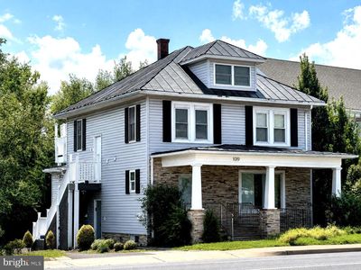 1019 Berryville Ave