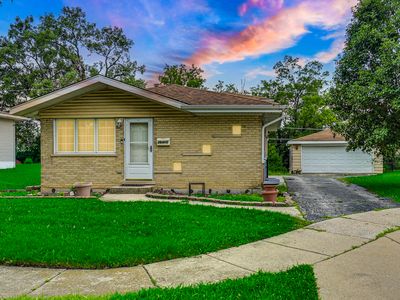 16410 Laura Ln