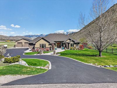 1804 N Tatonka Ln