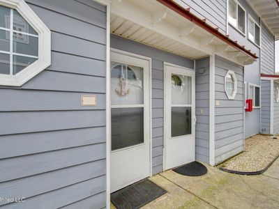 1664 Beach Blvd #101