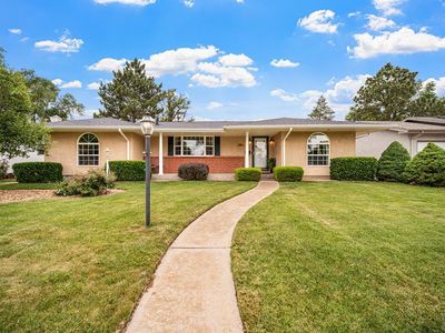 2911 Country Club Dr