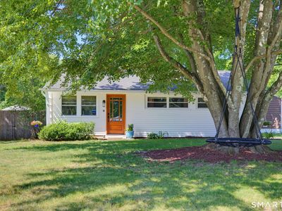 88 Lawncrest Drive
