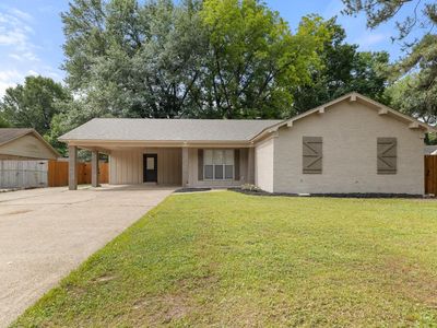 908 N Roselawn Dr