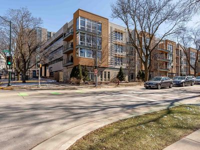 15 South Broom Street UNIT 402