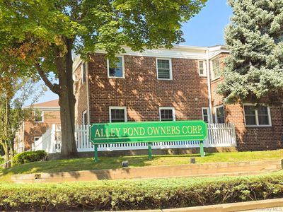 229-28 Kingsbury Avenue #B