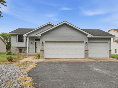 2910 Crescent Ridge Trl
