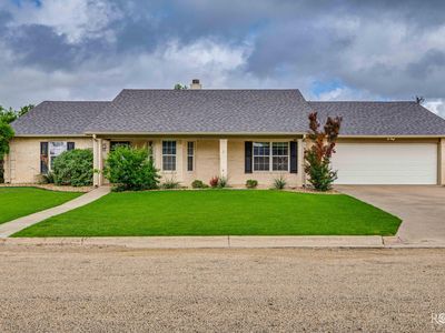 123 Deerwood Dr