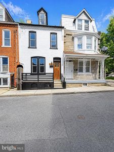 Property at 524 Locust St, Lancaster, PA
