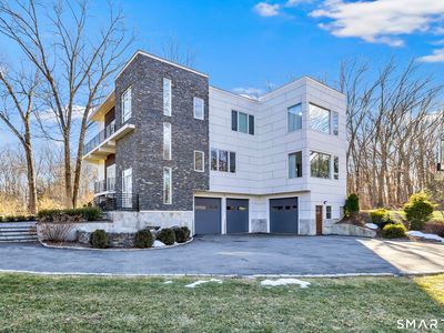 1030 Beechlawn Terrace