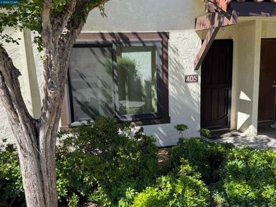 405 Del Valle Cir