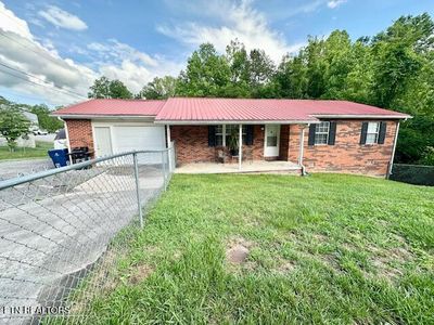 1425 Highway 441