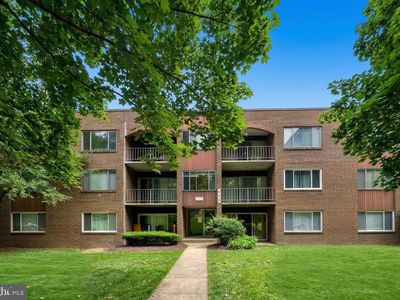 422 Girard St APT T2
