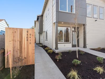 9408 N Saint Louis Ave