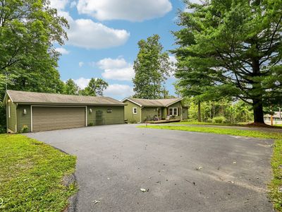 9711 E Myers Rd