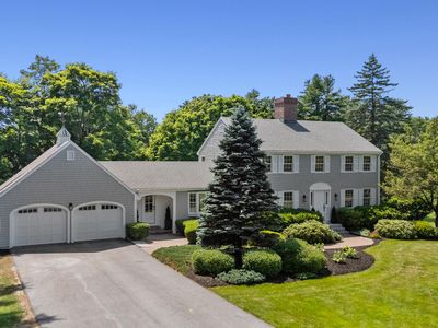 2 Meadow Creek Lane