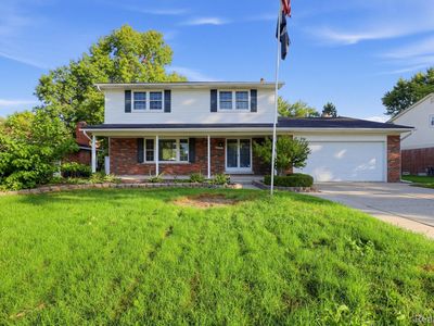16515 Festian Dr