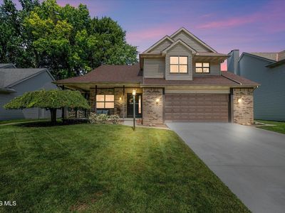 3834 Baybrook Ln