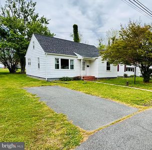 319 Shepherd Ave