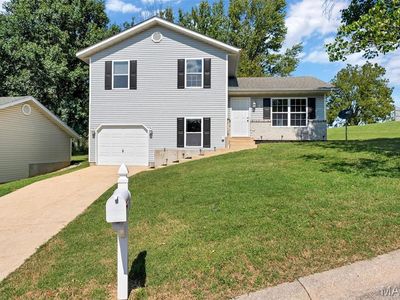 Property at 5 W 12th St, Washington, MO