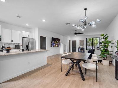 387 NW 17th St