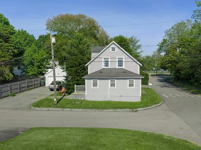 32 Mohill Ave
