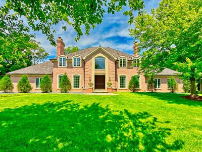 560 Jacqulyn Ln