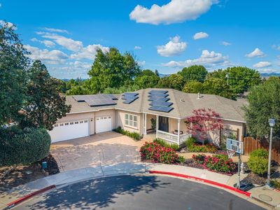 10 Brooke Court