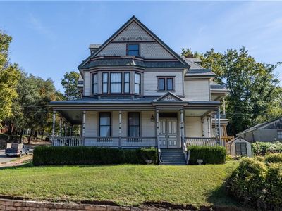Property at 503 S 11th St, Saint Joseph, MO