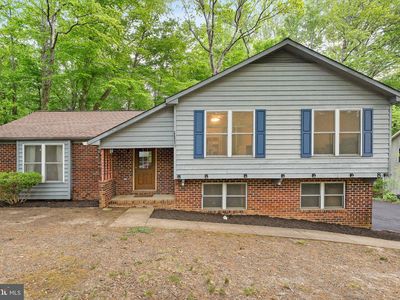 8 Adam Ct