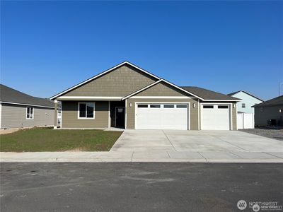 Property at 1011 6th Ave NE, Ephrata, WA